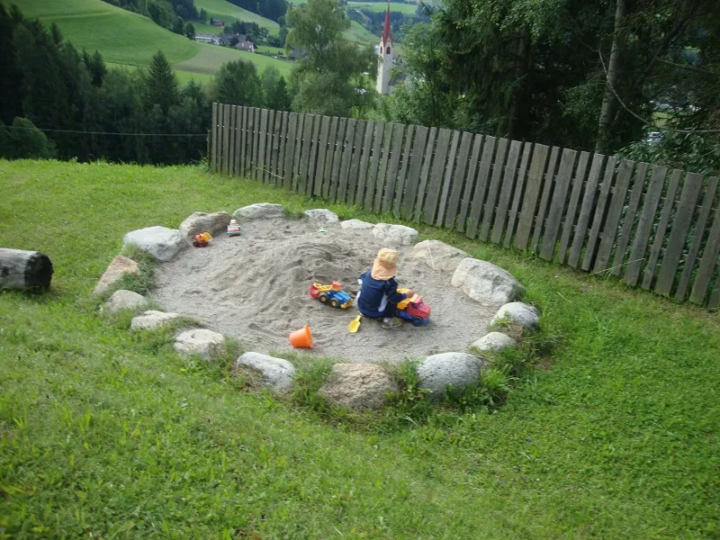 Kinderparadies – Foto 13