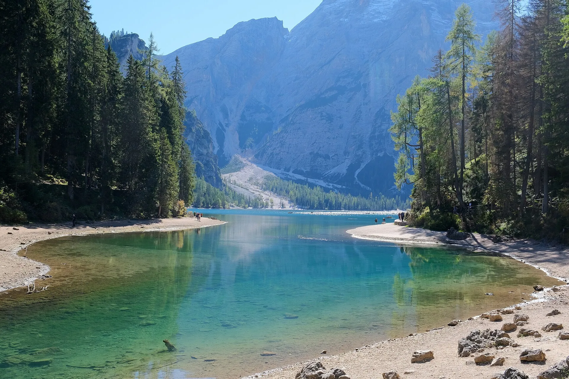Pragser Wildsee mit Blick auf die Seekofel-Gruppe